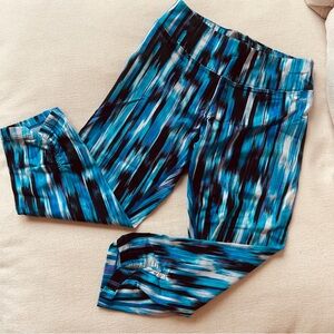 Gently Loved Calvin Klein Cropped Leggings